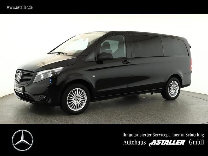 Obsidianschwarz Gebraucht 2023 Mercedes Vito Kombi | 34.800 € (Teuer) - Bild 1/4