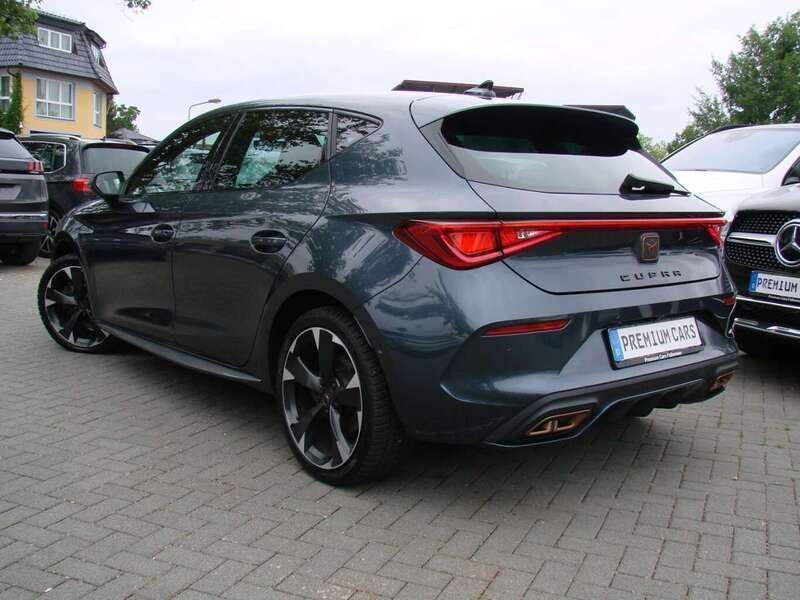 Gebraucht Cupra Leon 204 PS (150 kW) 2022 Grau metallic Limousine