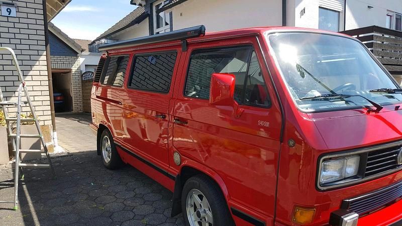 Usata VW Multivan 75 CV (55 kW) 1992 Rosso Monovolume