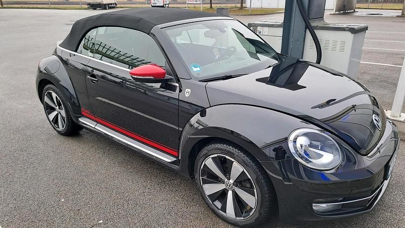 Gebraucht VW Beetle CLUB 105 PS (77 kW) 2015 Schwarz Kleinwagen