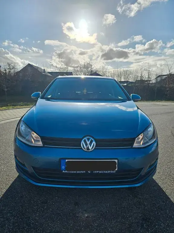 Gebraucht VW Golf VII Trendline 86 PS (63 kW) 2014 Blau Limousine