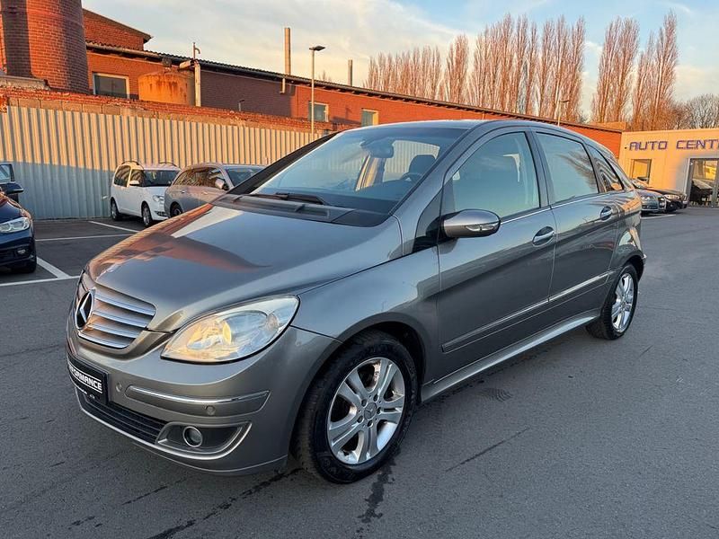 Grau Gebraucht 2007 Mercedes B170 Van / Kleinbus | 2.500 € (Fairer Preis) - Bild 1/4