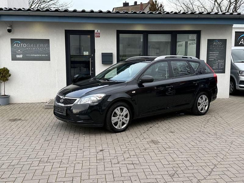 Gebraucht Kia Ceed Sportswagon LX 109 PS (80 kW) 2011 Schwarz Kombi