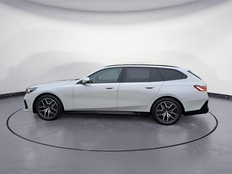 Gebraucht BMW 520 Performance 197 PS (144 kW) 2026 Weiß Kombi