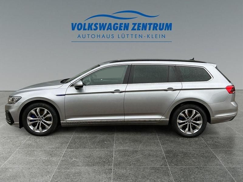 Gebraucht VW Passat GTE 156 PS (114 kW) 2022 Silber Kombi