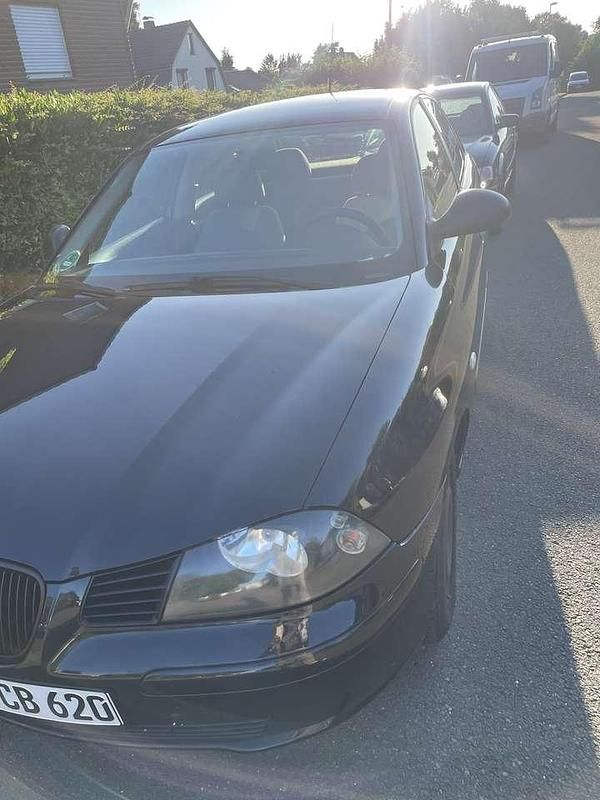 Gebraucht 2004 Seat Ibiza Limousine | 1.600 € (Fairer Preis) - Bild 1/4