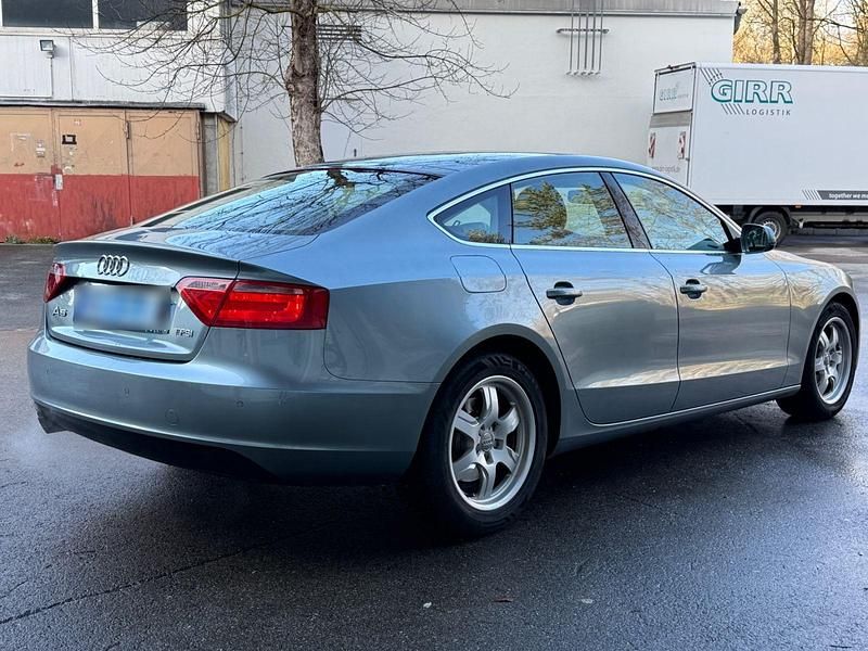 Używany Audi A5 Sportback 160 KM (117 kW) 2011 Szary Hatchback