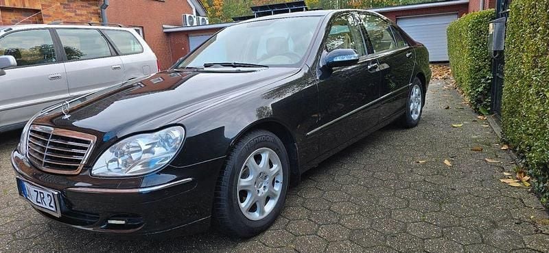 Schwarz Gebraucht 2004 Mercedes S320 Limousine | 6.999 € (Fairer Preis) - Bild 1/4