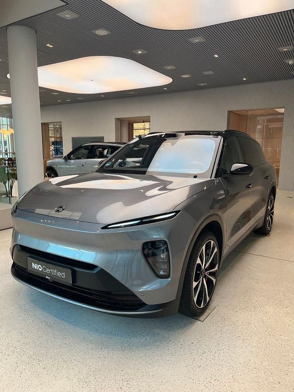 Gebraucht Nio EL8 480 kW (653 PS) 2024 Silber SUV