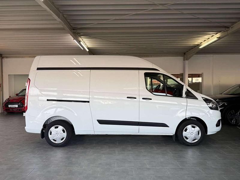 Gebraucht Ford Transit Custom 131 PS (96 kW) 2022 Weiß Van / Kleinbus