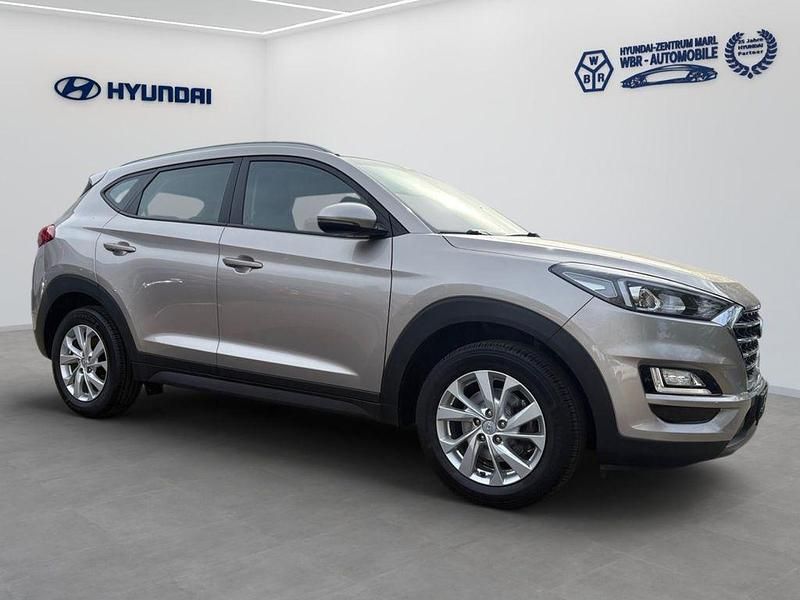 Gebraucht Hyundai Tucson Trend 177 PS (130 kW) 2019 Silber SUV