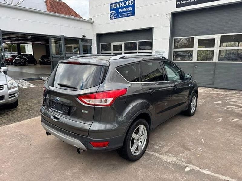 Gebraucht Ford Kuga Titanium 150 PS (110 kW) 2016 Grau SUV