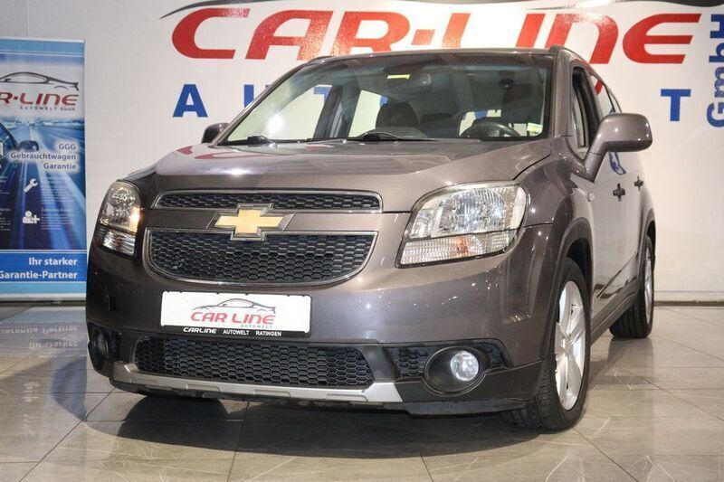 Grau Gebraucht 2012 Chevrolet Orlando LTZ Van / Kleinbus | 8.777 € (Fairer Preis) - Bild 1/4