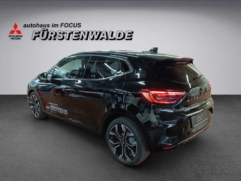 Gebraucht Mitsubishi Colt Select 91 PS (66 kW) 2025 Schwarz Limousine