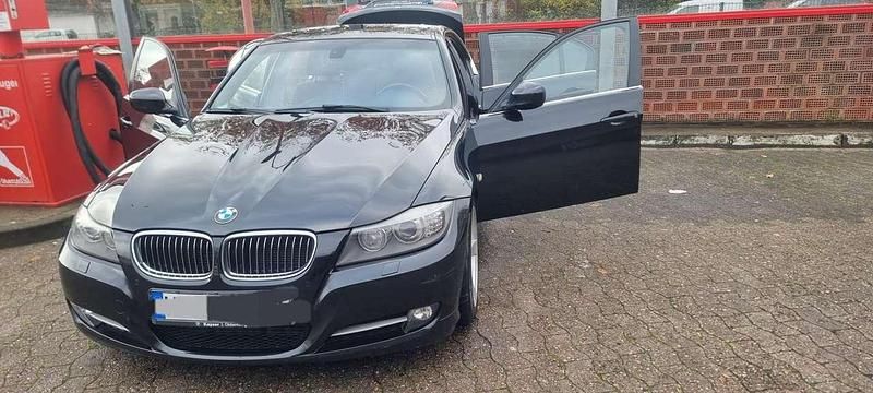 Gebraucht BMW 318 184 PS (135 kW) 2011 Limousine