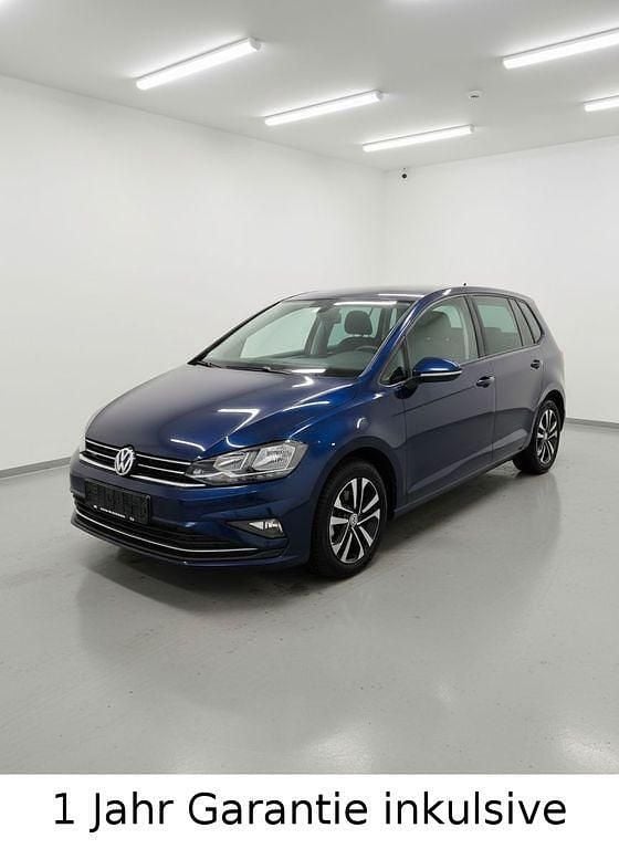 Blau Gebraucht 2019 VW Golf Sportsvan IQ Drive Van / Kleinbus | 19.990 € (Etwas zu teuer) - Bild 1/4