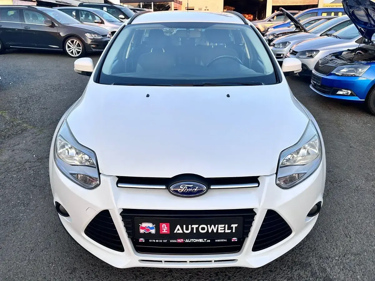 Usata Ford Focus 116 CV (85 kW) 2014 Bianco Berlina