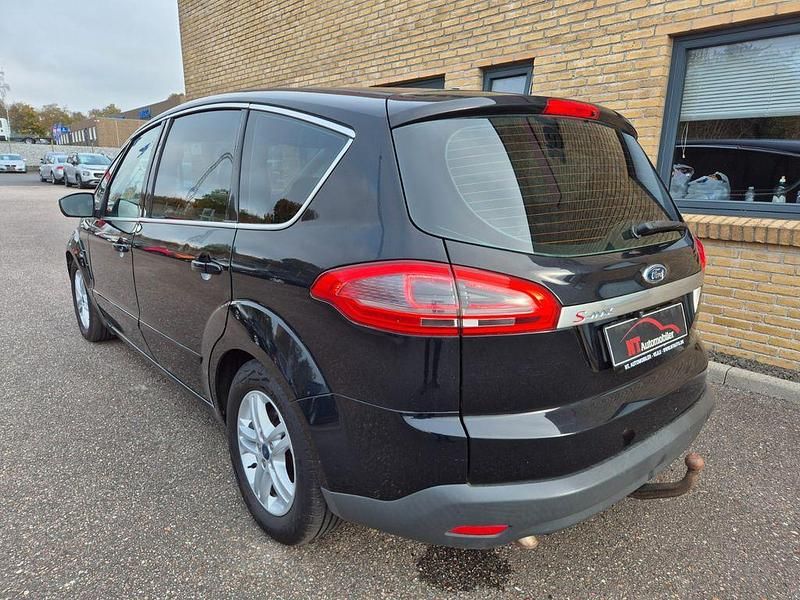 Gebraucht Ford S-MAX Titanium 163 PS (119 kW) 2011 Schwarz Van / Kleinbus