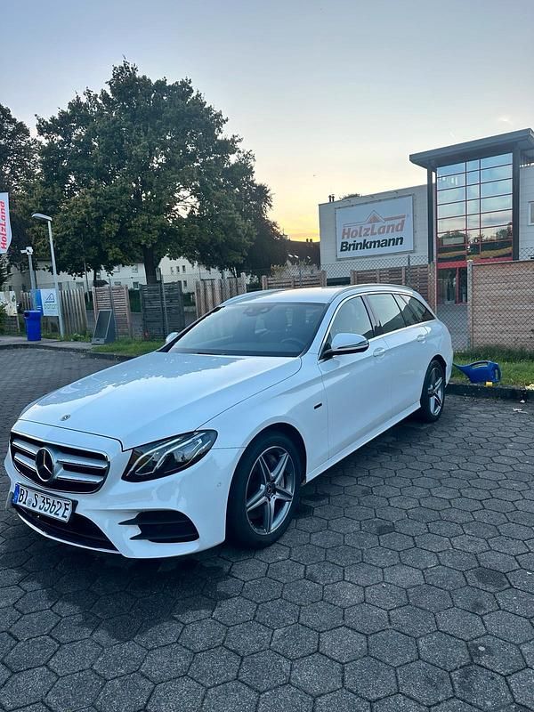 Gebraucht Mercedes E300 AMG 306 PS (225 kW) 2019 Weiß Kombi