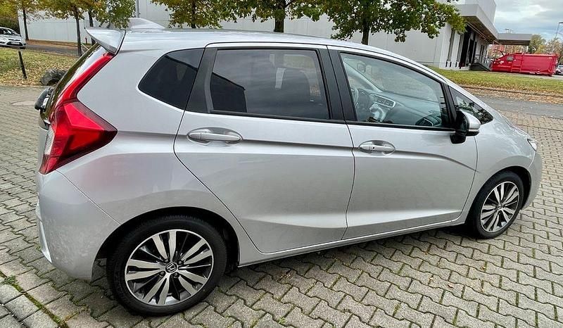 Gebraucht Honda Jazz Elegance 102 PS (75 kW) 2016 Silber Kleinwagen