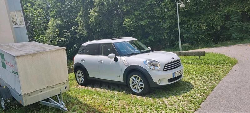 Weiß Gebraucht 2013 Mini Countryman SUV | 8.200 € (Fairer Preis) - Bild 1/4