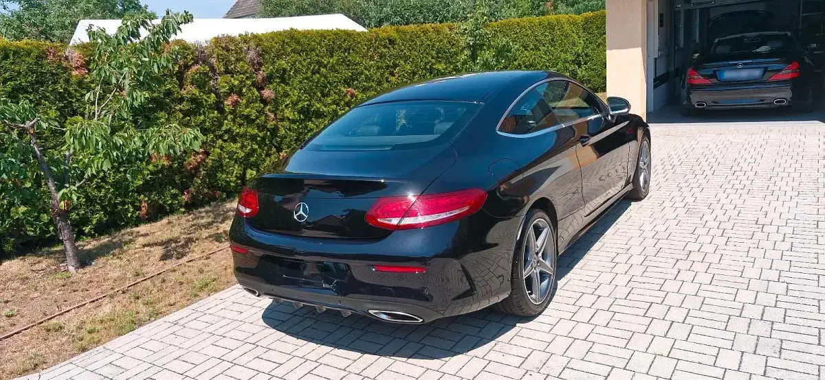 Gebraucht Mercedes C180 156 PS (114 kW) 2016 Schwarz Coupé