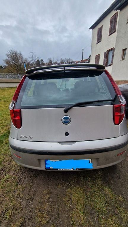 Gebraucht Fiat Punto Active 60 PS (44 kW) 2005 Silber Kleinwagen