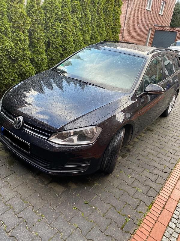 Gebraucht VW Golf VII 110 PS (80 kW) 2016 Schwarz Kombi