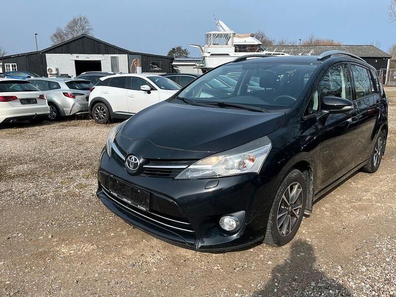 Gebraucht Toyota Verso Touch 147 PS (108 kW) 2014 Schwarz Van / Kleinbus