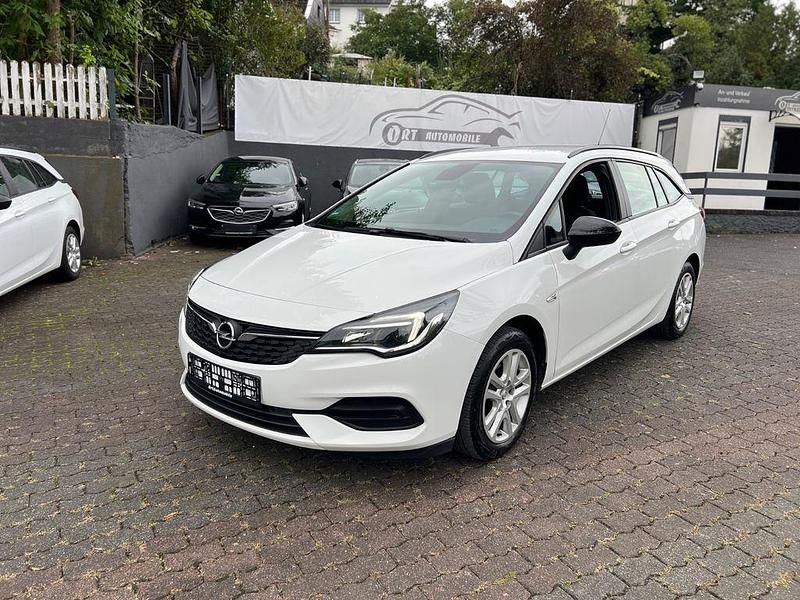 Weiß Gebraucht 2021 Opel Astra Edition Kombi | 9.000 € (Superpreis) - Bild 1/4