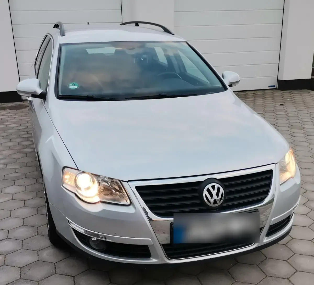 Gebraucht VW Passat 116 PS (85 kW) 2008 Silber Kombi