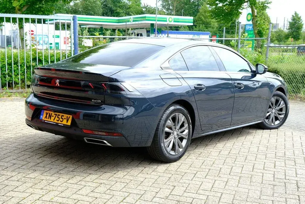 Gebraucht Peugeot 508 Allure 131 PS (96 kW) 2019 Grau Limousine