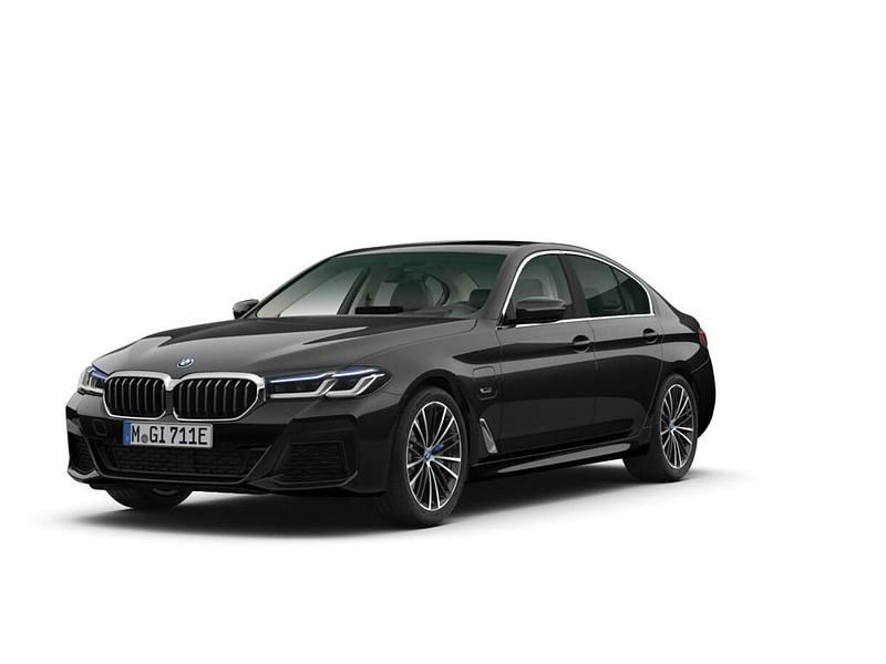 Saphirschwarz metallic Gebraucht 2022 BMW 545e M Sport Limousine | 50.790 € (Fairer Preis) - Bild 1/4