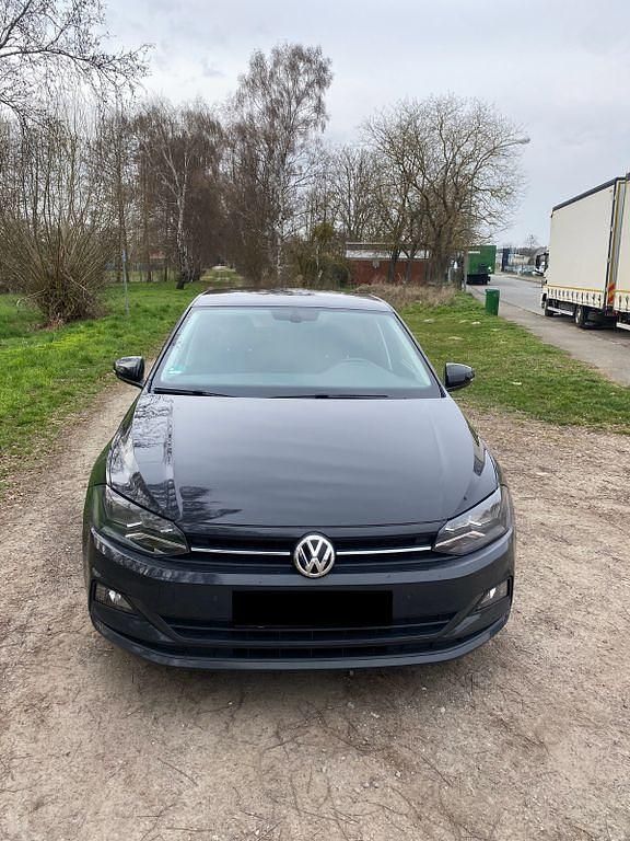 Gebraucht VW Polo IQ Drive 65 PS (47 kW) 2019 Grau Kleinwagen