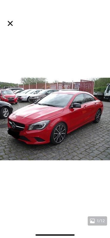 Rot Gebraucht 2013 Mercedes CLA200 AMG line Coupé | 11.000 € (Superpreis) - Bild 1/4