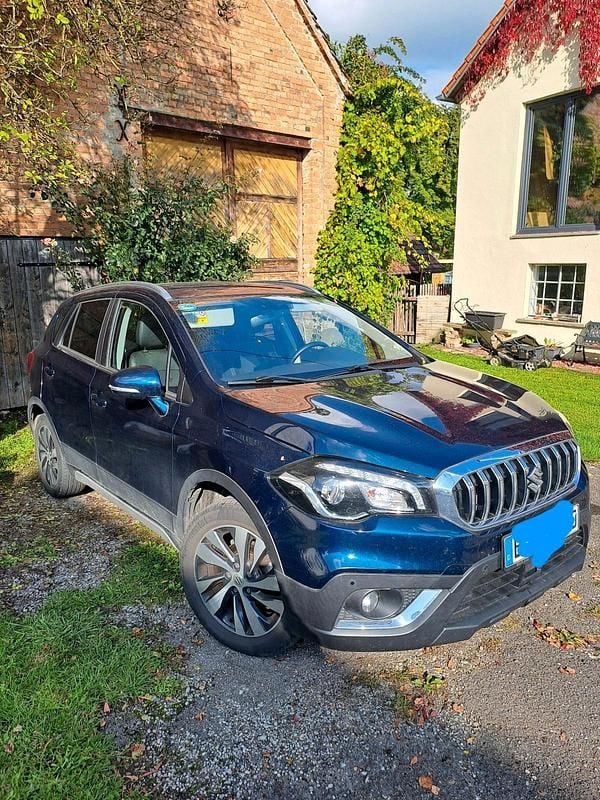 Gebraucht Suzuki SX4 140 PS (102 kW) 2020 Blau SUV