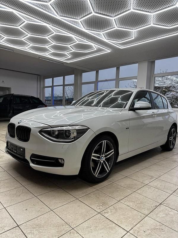 Weiß Gebraucht 2014 BMW 118 Sport Line Kleinwagen | 8.700 € (Superpreis) - Bild 1/4