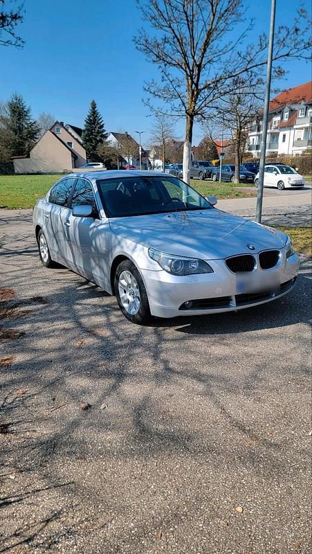 Gebraucht BMW 520 163 PS (119 kW) 2006 Silber Limousine