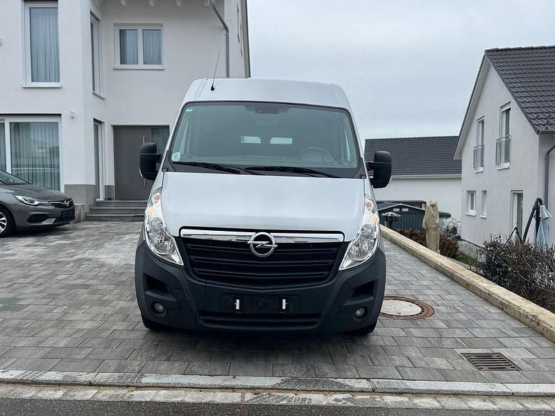 Gebraucht Opel Movano 131 PS (96 kW) 2019 Silber Van / Kleinbus