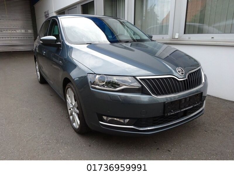 Grau Gebraucht 2019 Skoda Rapid Clever Kombi | 11.500 € (Fairer Preis) - Bild 1/4