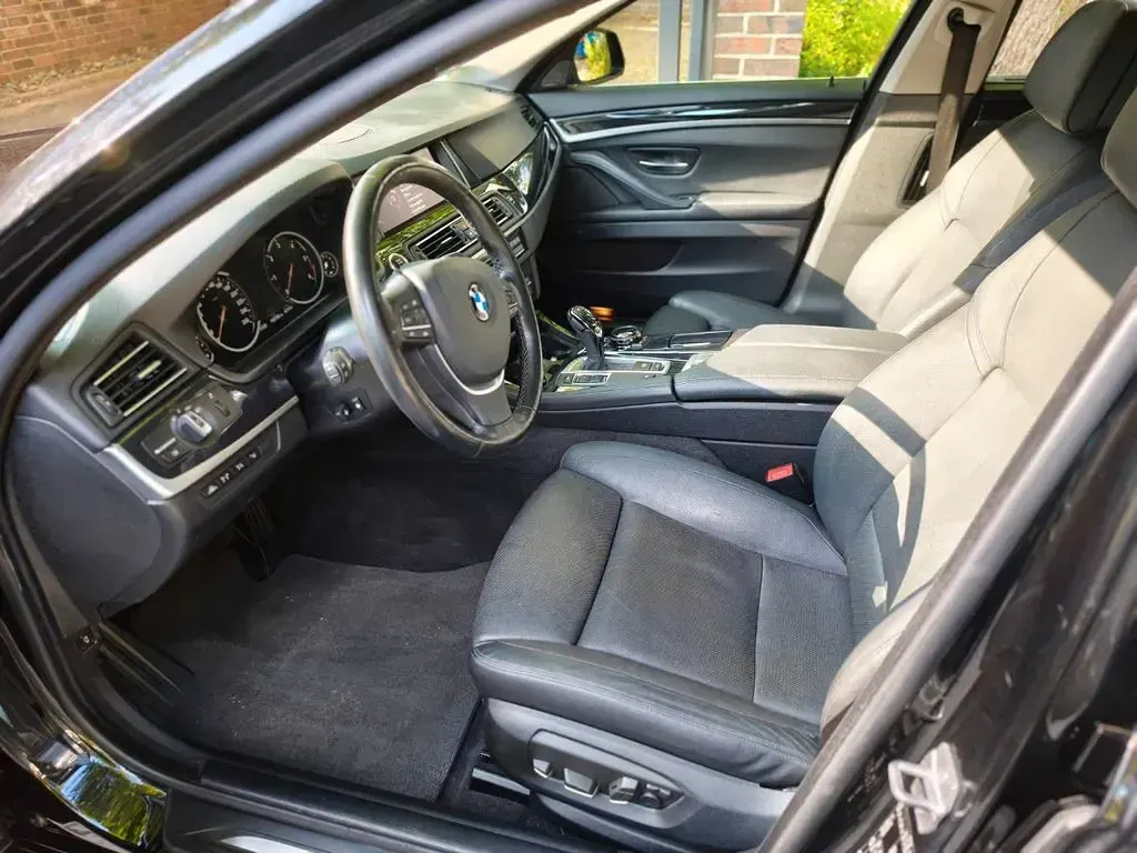 Gebraucht BMW 530 258 PS (189 kW) 2017 Schwarz Kombi