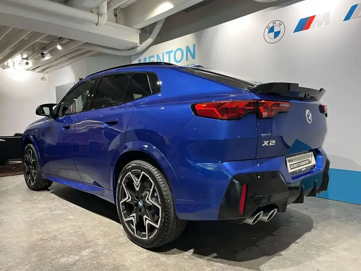 Gebraucht BMW X2 Luxury Line 300 PS (220 kW) 2025 Blau SUV