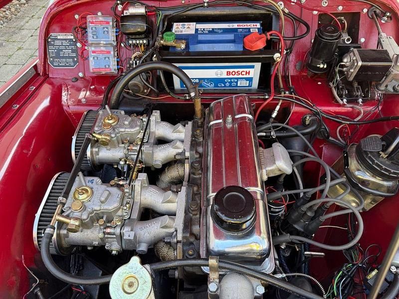 Gebraucht Triumph TR3 95 PS (69 kW) 1957 Rot Cabrio