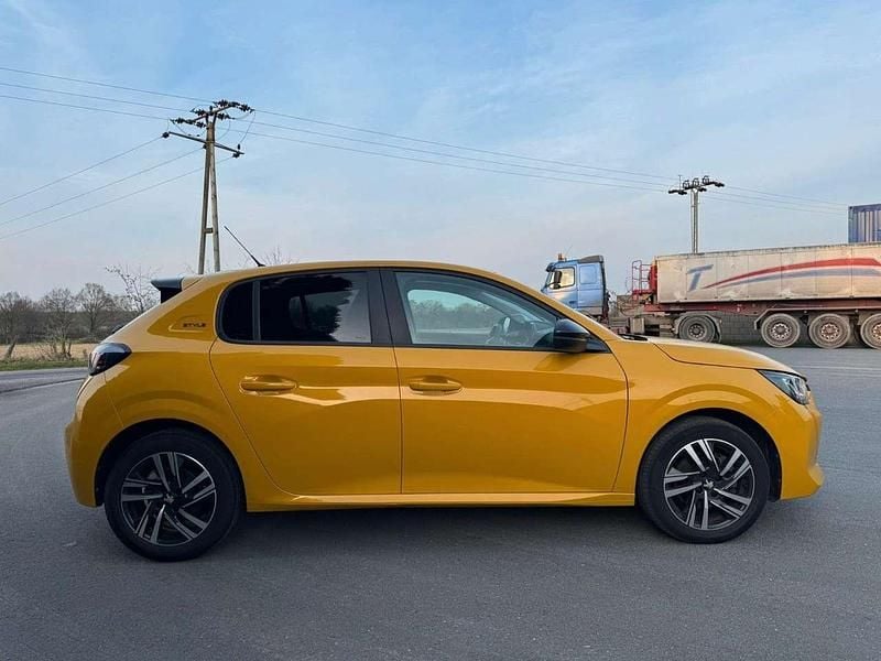 Gebraucht Peugeot 208 Style 101 PS (74 kW) 2023 Gelb Kleinwagen
