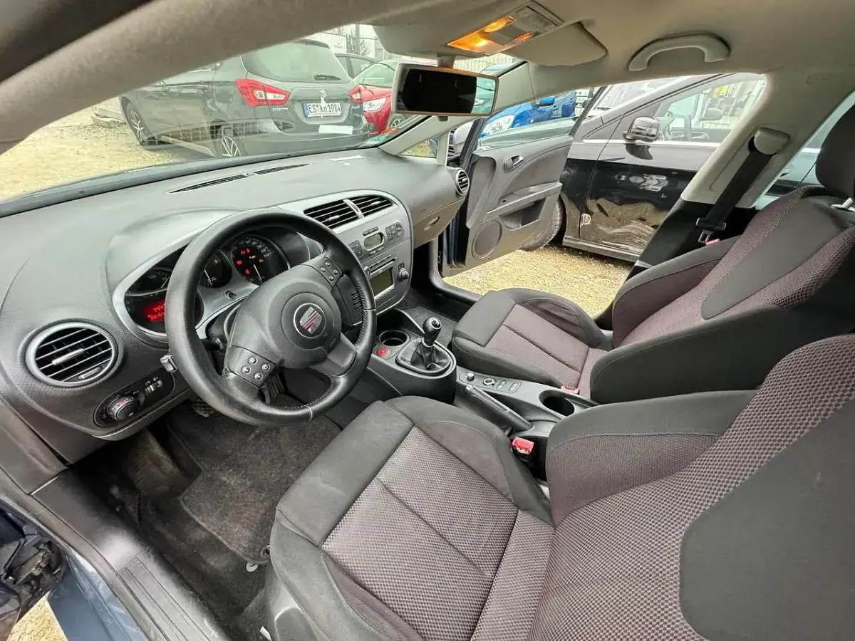 Gebraucht Ford Fiesta 90 PS (66 kW) 2007 Schwarz Kleinwagen