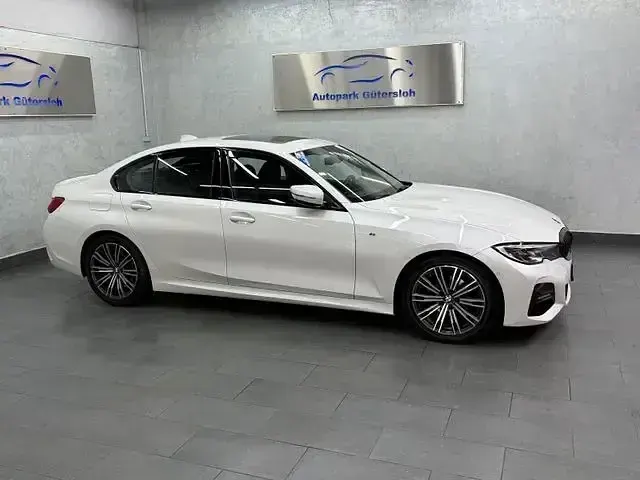 Gebraucht BMW 318 M Sport 150 PS (110 kW) 2020 Weiß Limousine