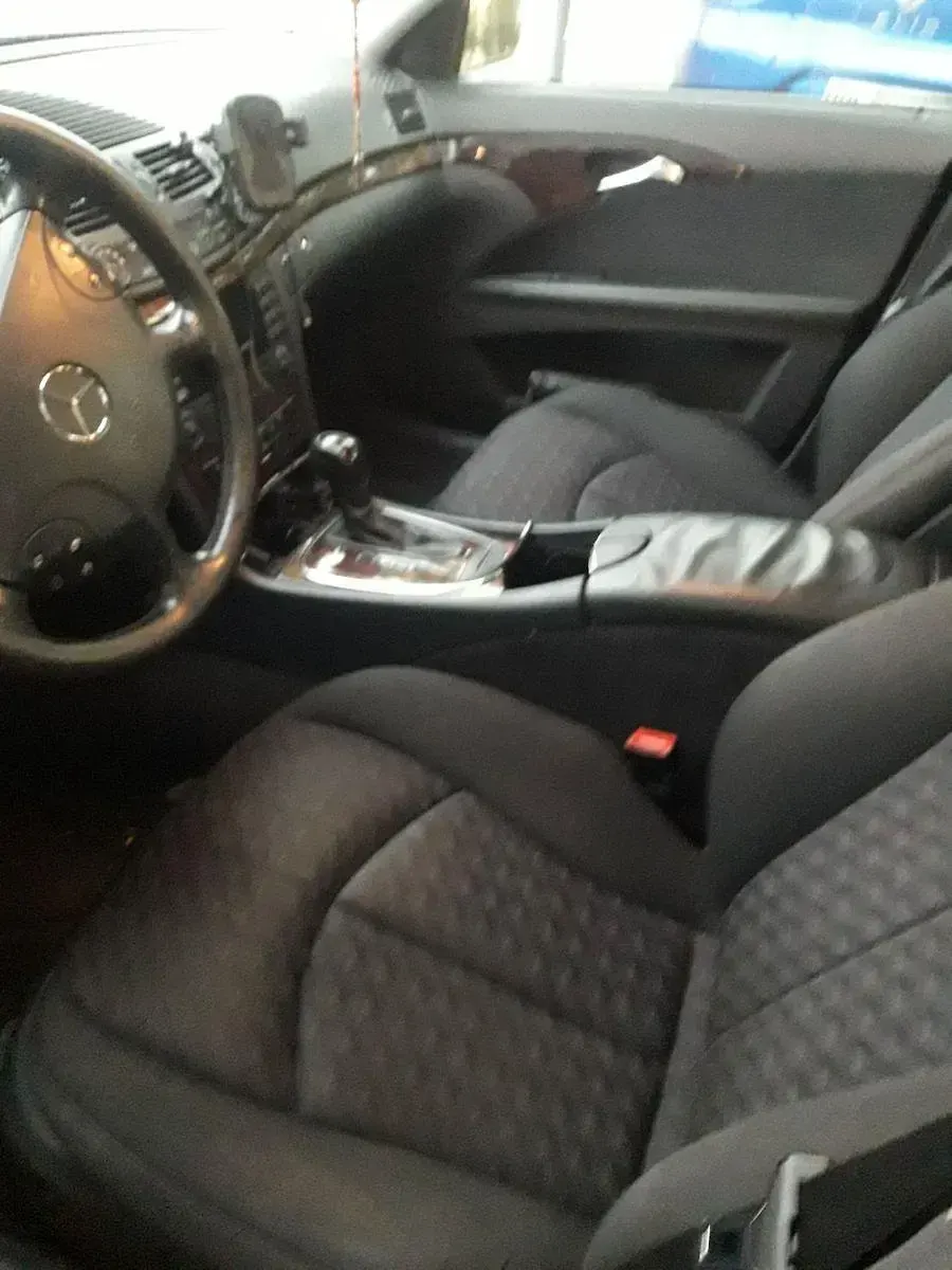 Gebraucht Mercedes E270 Classic 2004 Silber Kombi