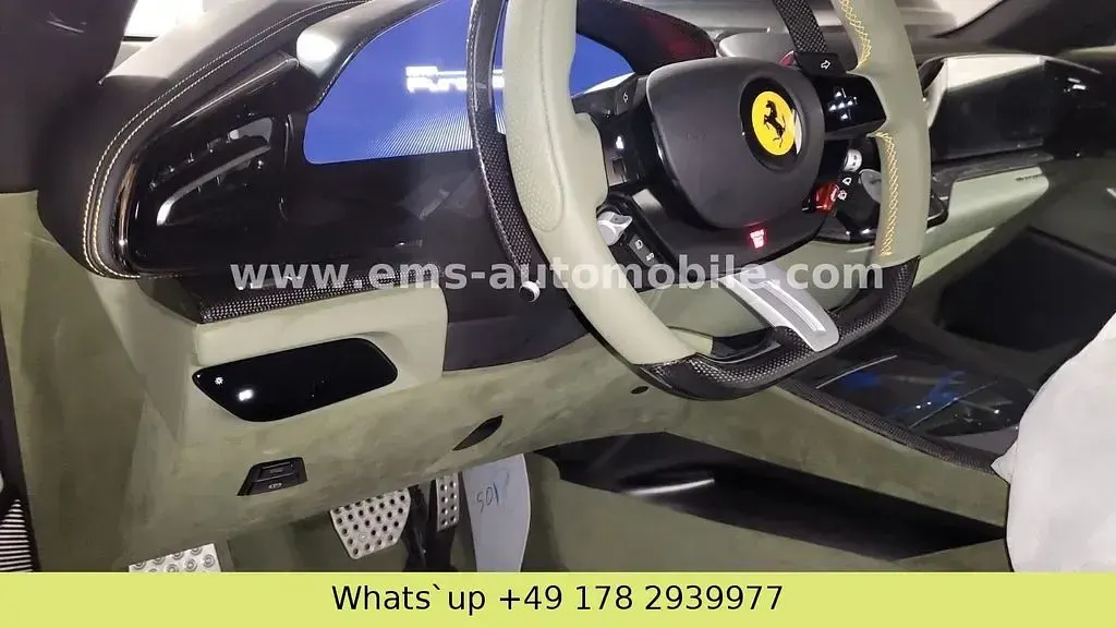 Second-hand Ferrari Purosangue 725 CP (533 kW) 2024 Verde SUV