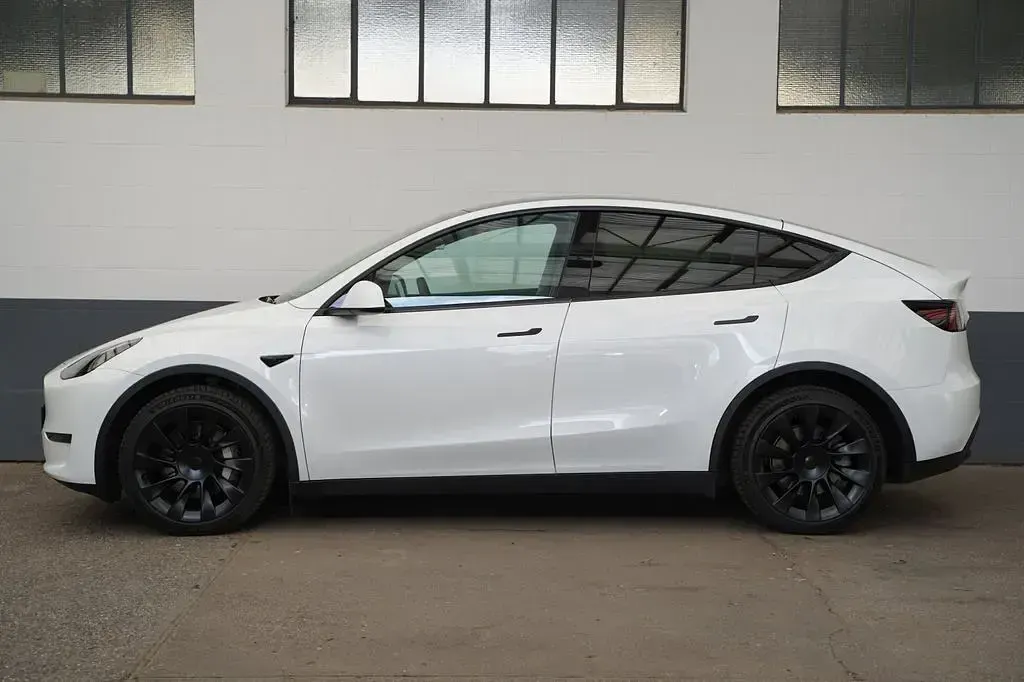 Gebraucht Tesla Model Y Long Range AWD 378 kW (514 PS) 2022 Weiß SUV