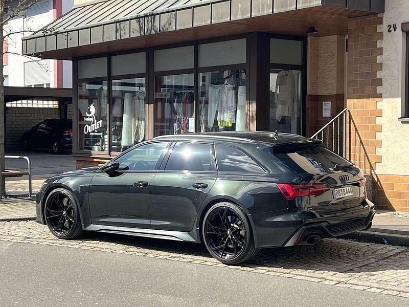Second-hand Audi RS6 700 CP (514 kW) 2021 Verde Break